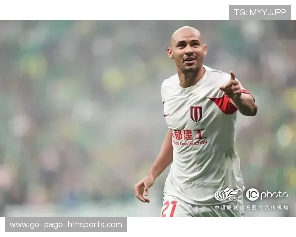 费利佩头球建功助成都蓉城逆转比分