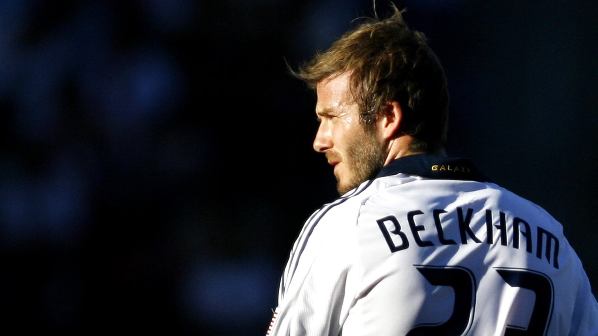 欧冠十六强次回合:利物浦安菲尔德夜再现“逆转剧本”